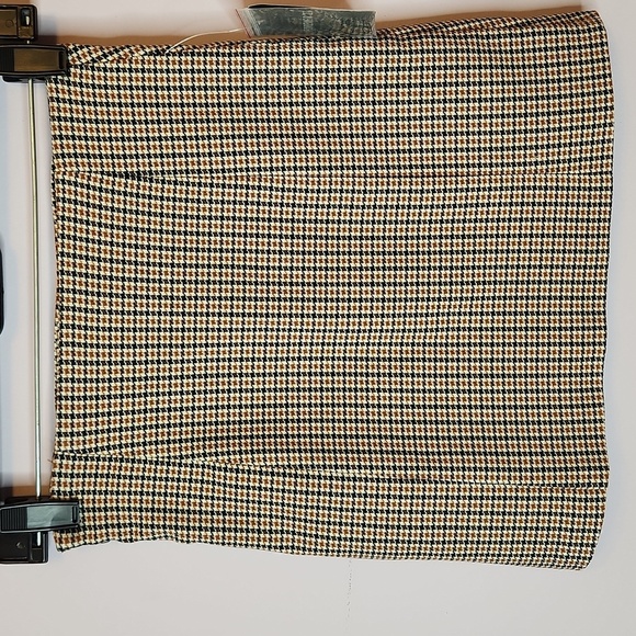 FOROVER 21 Plaid Mini Skirt, size XS - Picture 2 of 8
